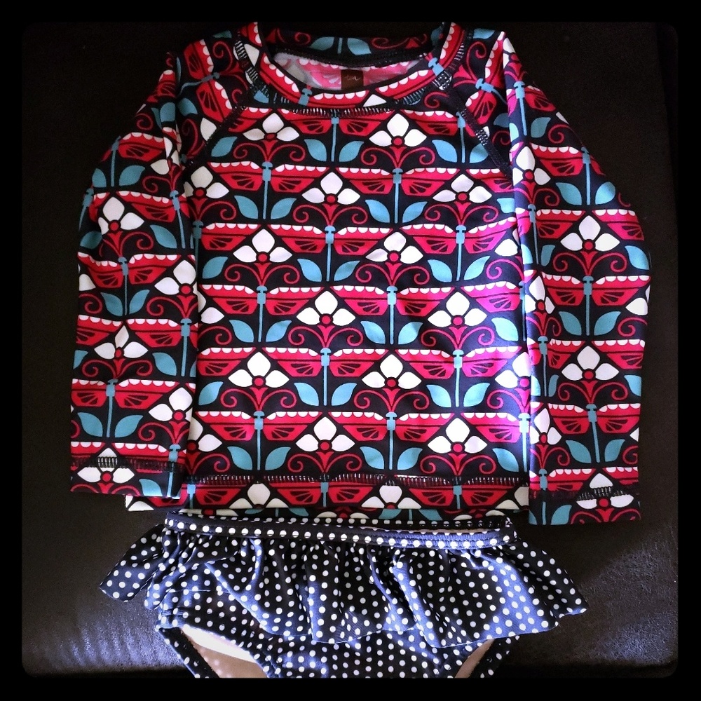 Tea Collection Children's Wear Rashguard Suit🌴